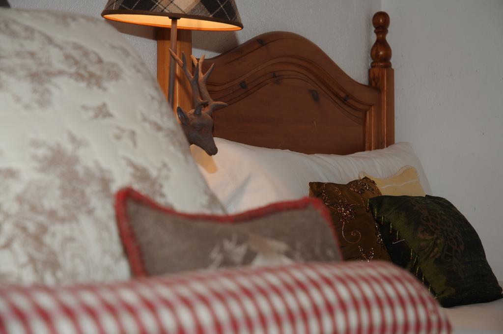 Casa Puig Hotel Montcorbau ภายนอก รูปภาพ