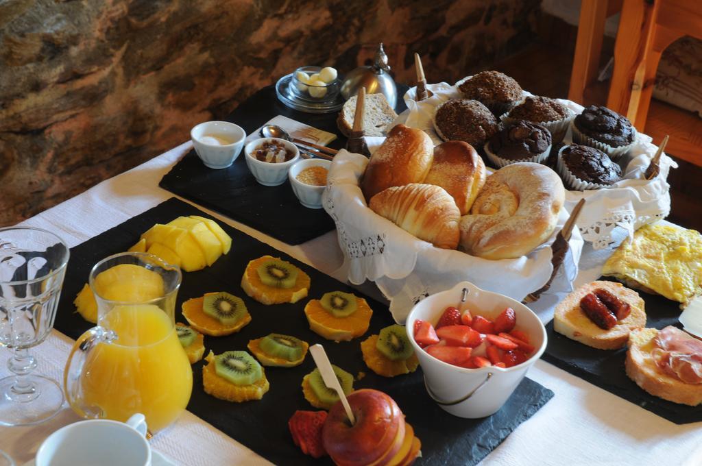 Casa Puig Hotel Montcorbau ภายนอก รูปภาพ