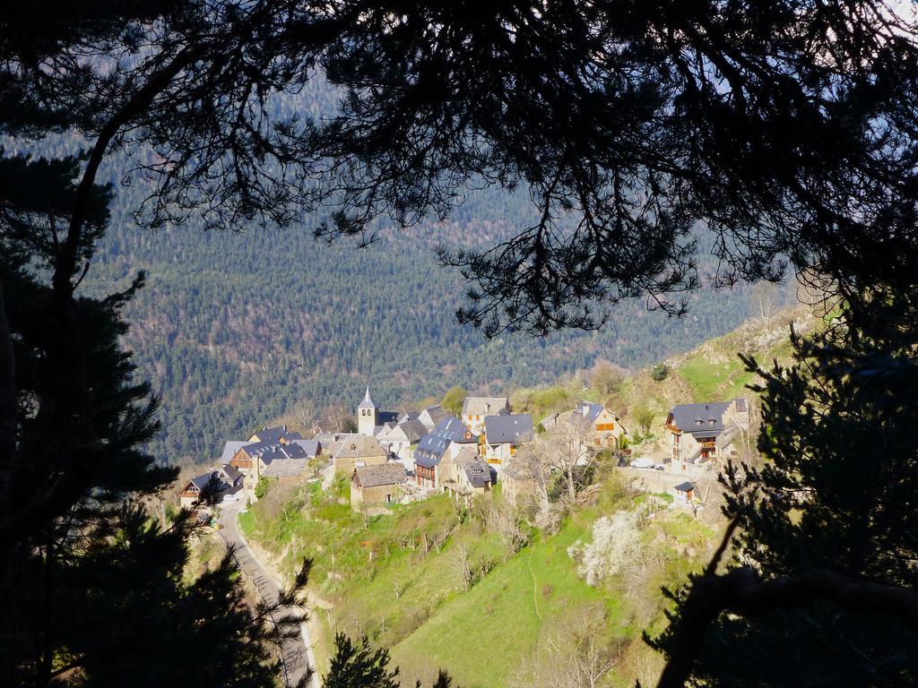 Casa Puig Hotel Montcorbau ภายนอก รูปภาพ